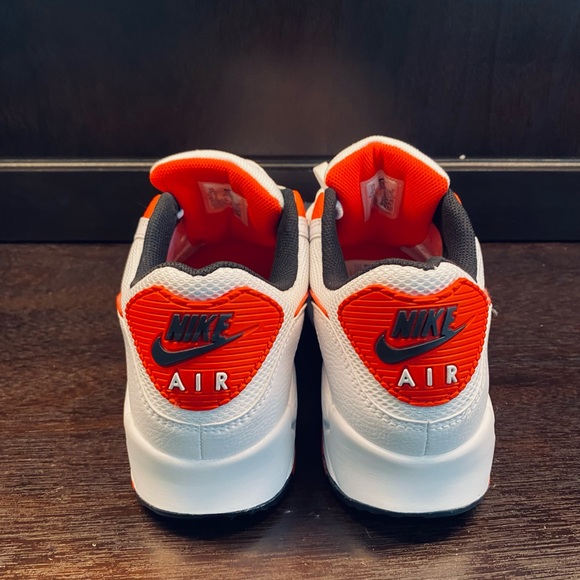 NEW Size 12 - Nike Air Max 90 White Max Orange  CLEAN - Picture 6 of 7